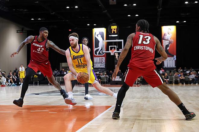 德鲁-蒂米20+7+6助南湾湖人掀翻苏福克斯天力