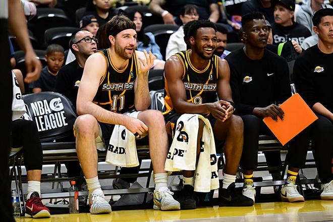 德鲁-蒂米20+7+6助南湾湖人掀翻苏福克斯天力