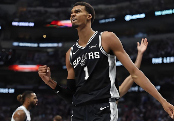 文班亚马逆袭登顶MVP榜 东契奇战绩短板成最大隐